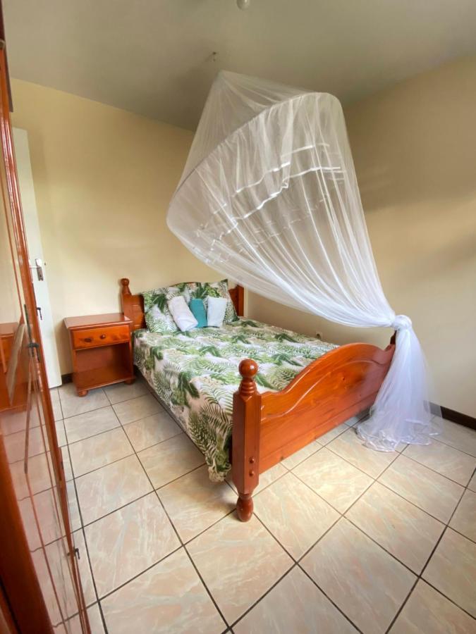 Fefe Apartment Vieux-Habitants Ngoại thất bức ảnh