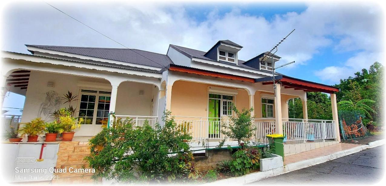 Fefe Apartment Vieux-Habitants Ngoại thất bức ảnh